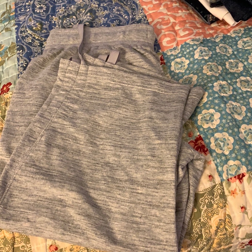 Capri sweats